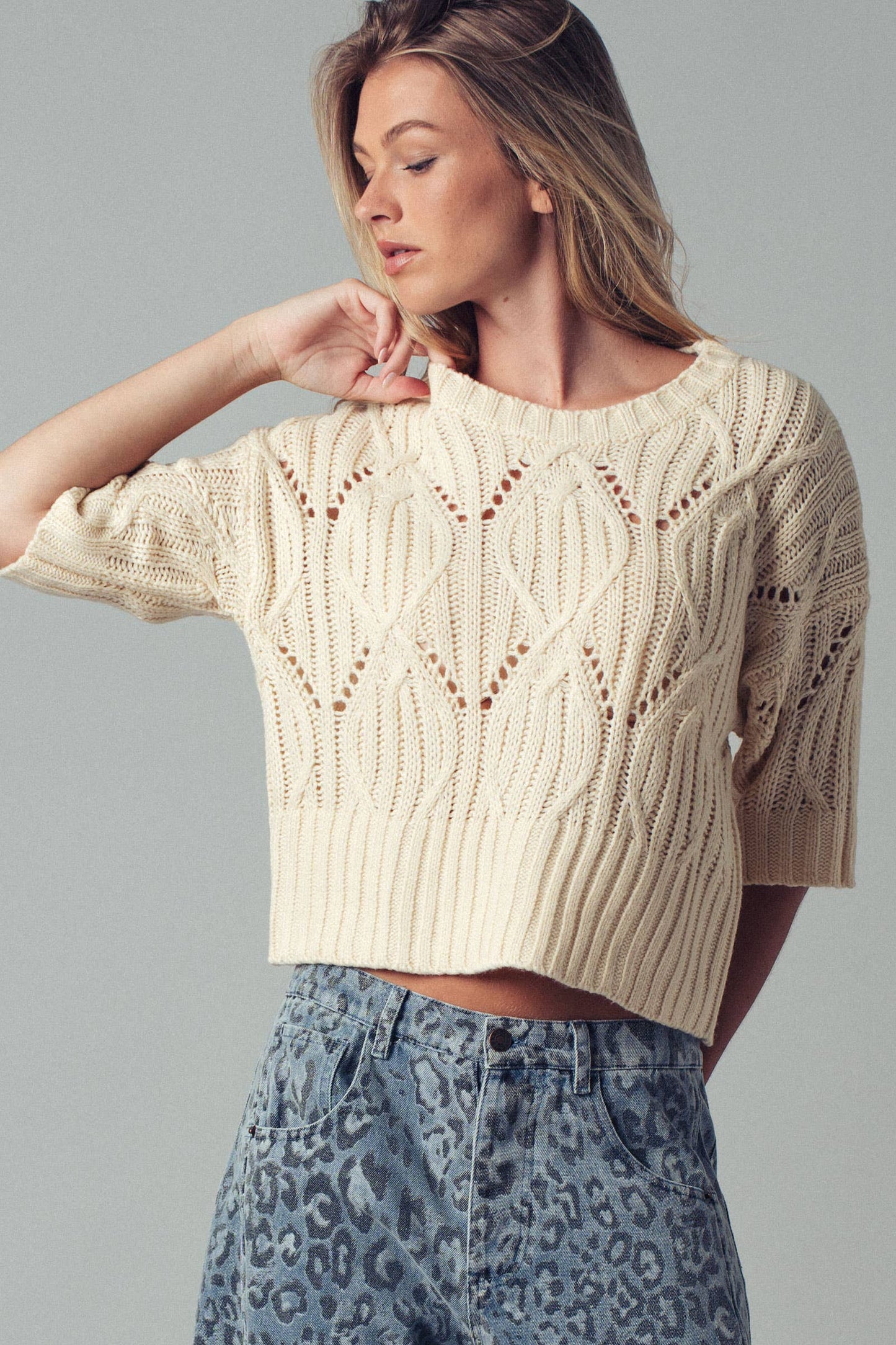 Clary📚Bohemian Knit Crochet Three Quarter Sleeve Crew Neck Sweater