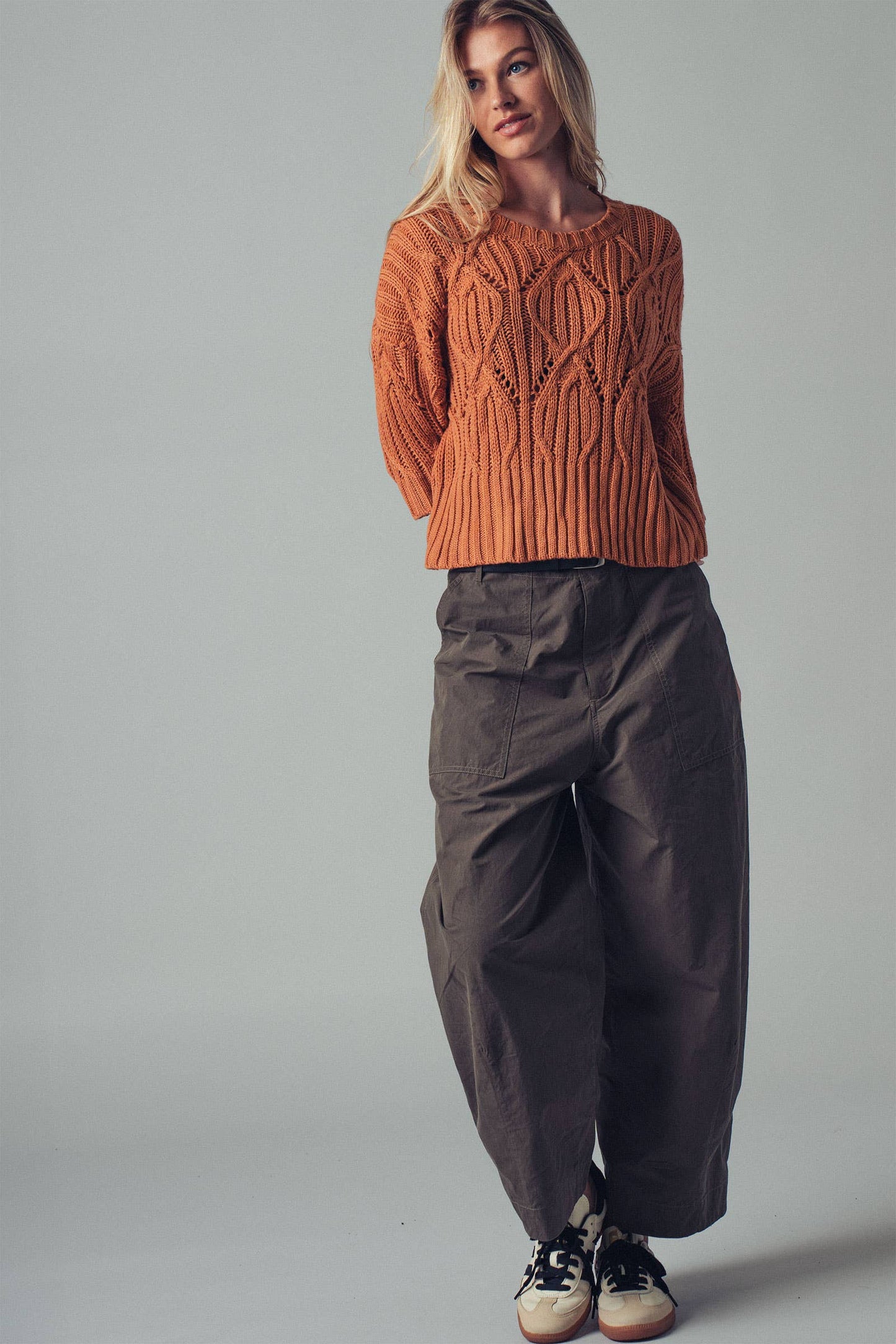 Clary📚Bohemian Knit Crochet Three Quarter Sleeve Crew Neck Sweater