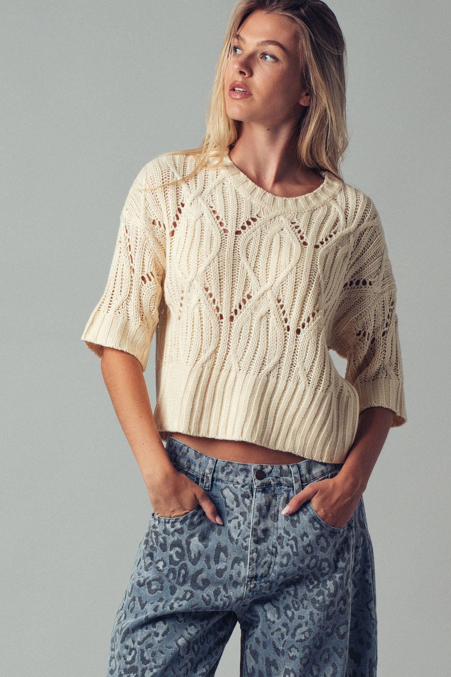 Clary📚Bohemian Knit Crochet Three Quarter Sleeve Crew Neck Sweater