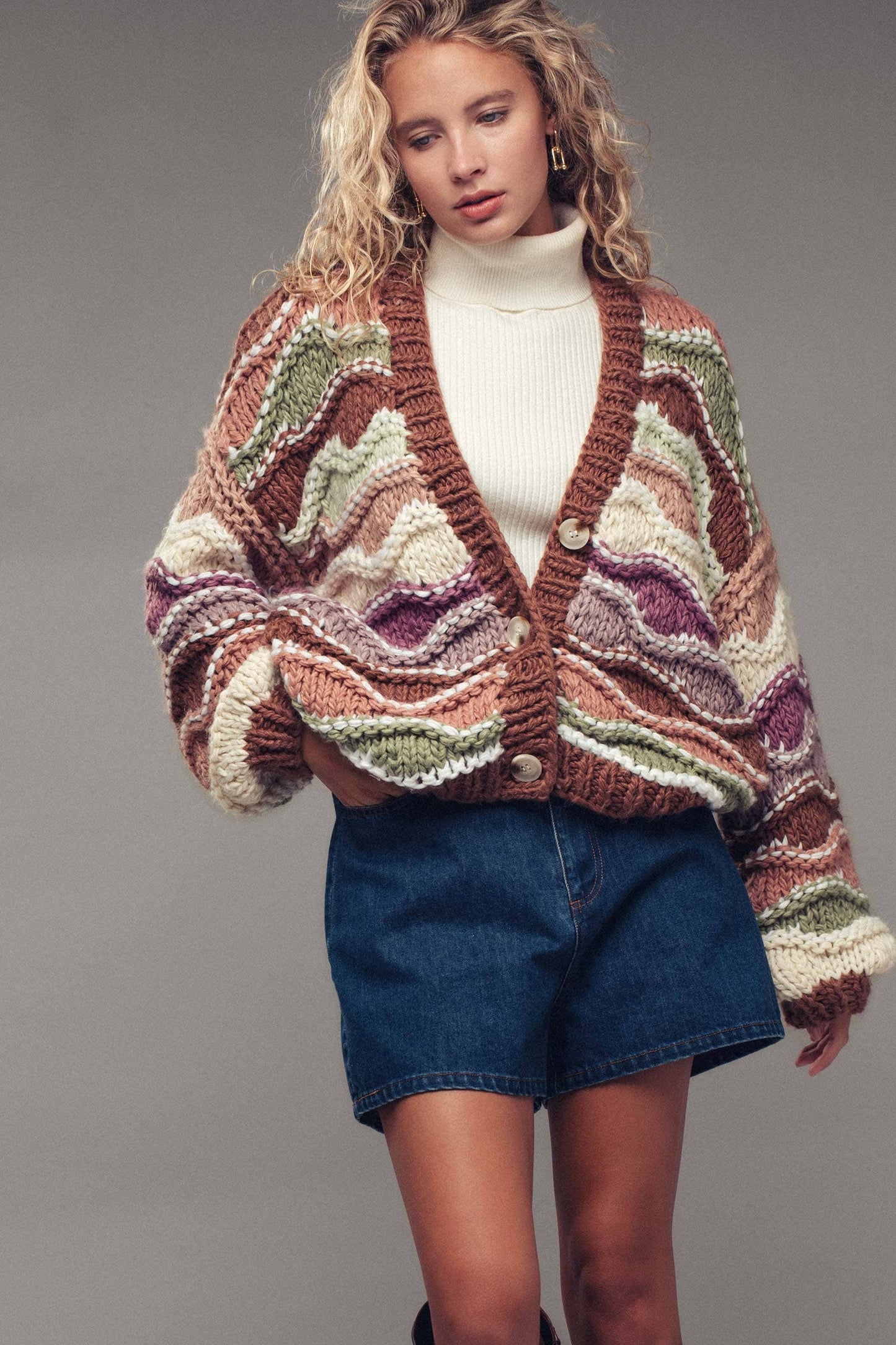 Sookie📚 Chunky Wave Knit Cardigan – Multicolor Yarn, Cropped Fit
