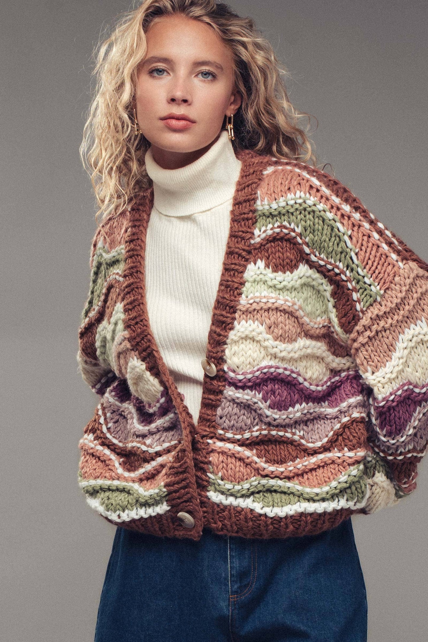 Sookie📚 Chunky Wave Knit Cardigan – Multicolor Yarn, Cropped Fit